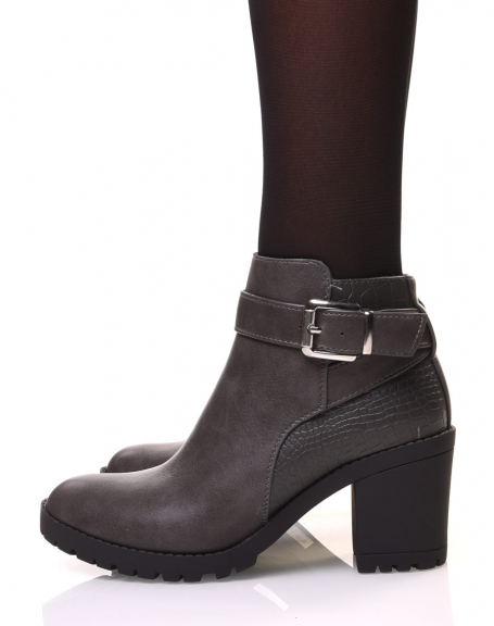 Gray ankle boots with heel and crocodile details
