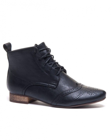Ideal black high-rise brogue boots