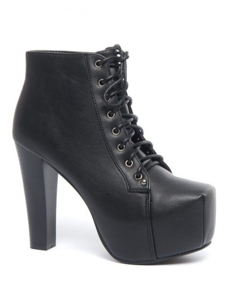 Ideal platform ankle boots in black high heels with laces