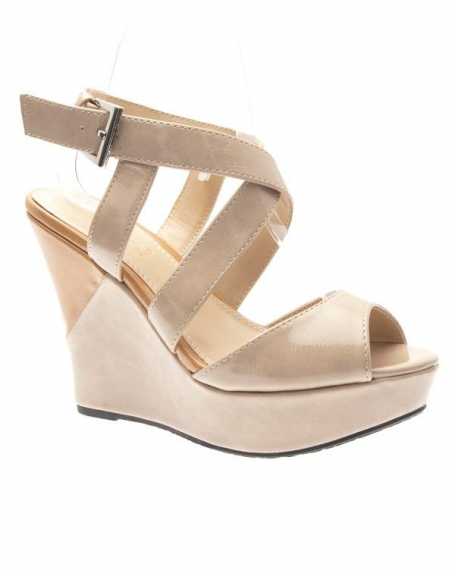 Ideal women's shoes: Taupe wedge pumps
