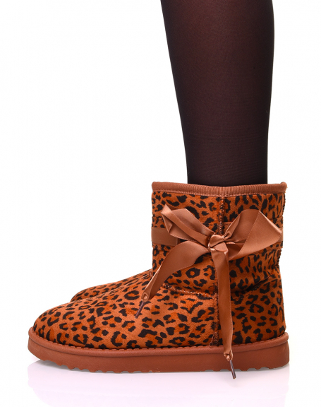 Leopard-lined ankle boots