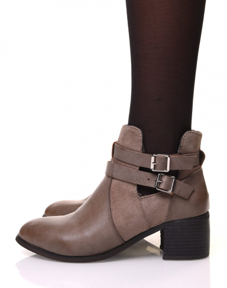Mid-heel openwork taupe ankle boots