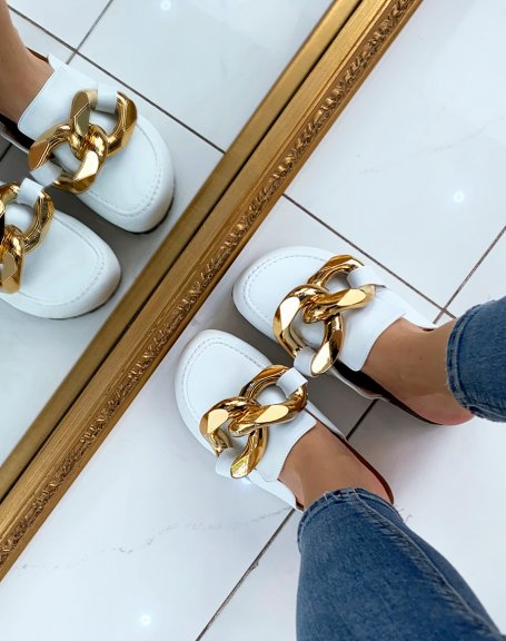 Mules style mocassin blanche  grosse chane dore