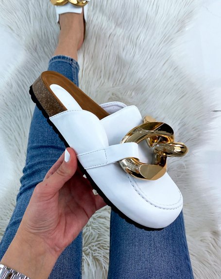 Mules style mocassin blanche  grosse chane dore