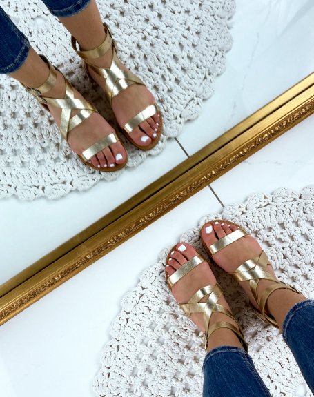 Multiple straps slippers in golden faux leather