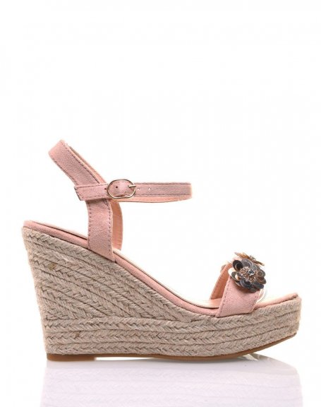 Pink suedette wedges decorated with flowers