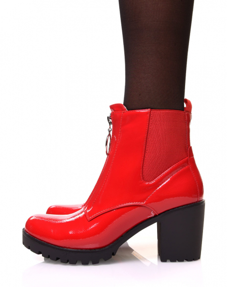 Red patent grained ankle boots with mid-high heel