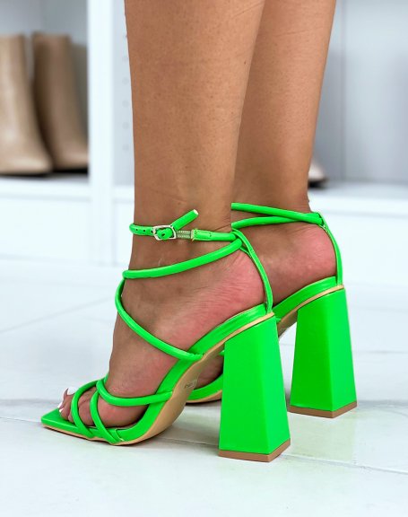 Sandales  talon vert fluo  multiples brides