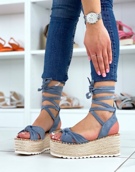 Sandales compenses bleues en sudine  lacets