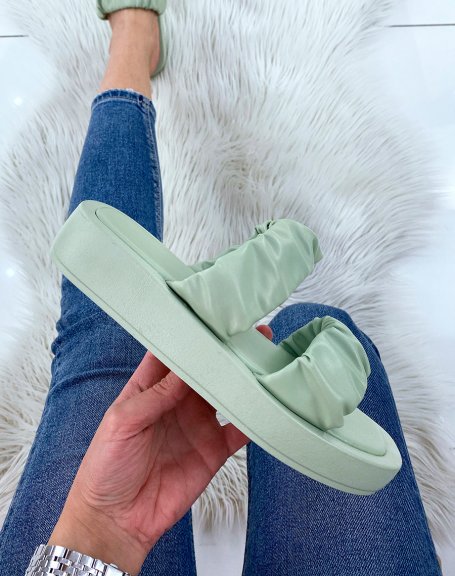 Sandales plates vert pastel  lanires froncs