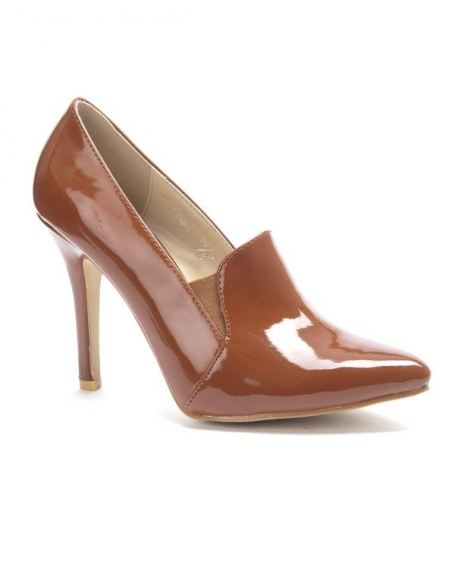 Sergio Todzi women's shoe: camel patent court shoe