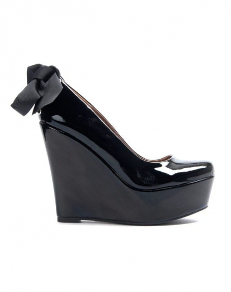 Sinly women's shoe: black wedge pump