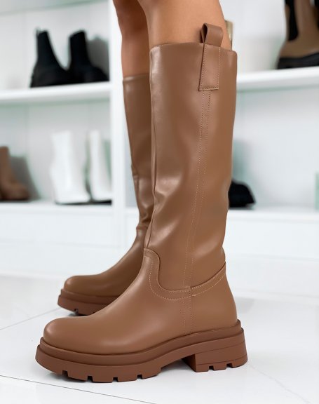 Tall capuccino boots with notched sole