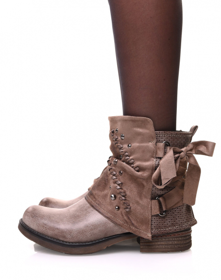 Taupe ankle boots with bi-material panels and bow