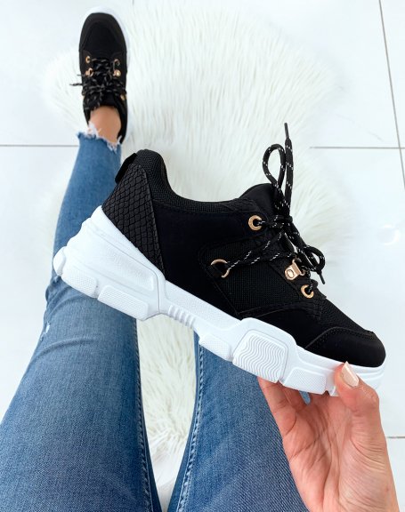 White and black bi-material sneakers with wedge soles and fancy laces