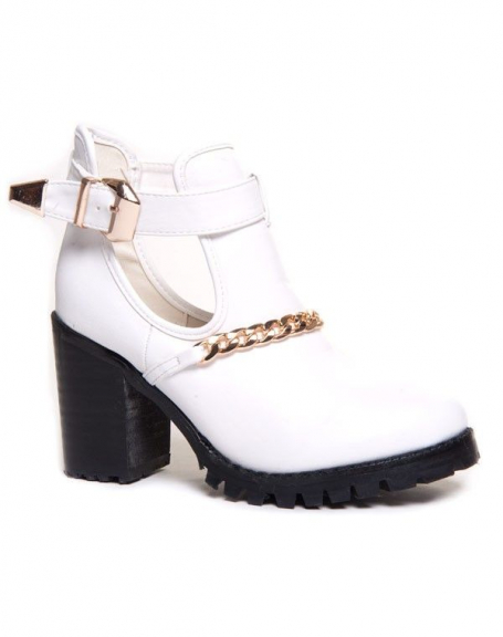 White openwork heeled ankle boot with chain