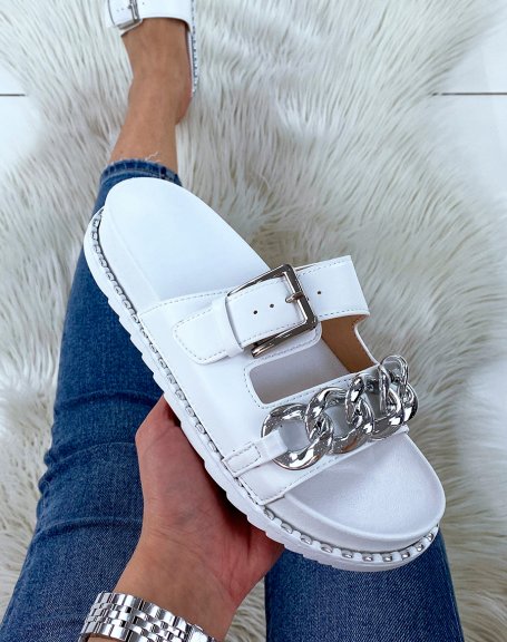 White sandals with double straps and silver chain