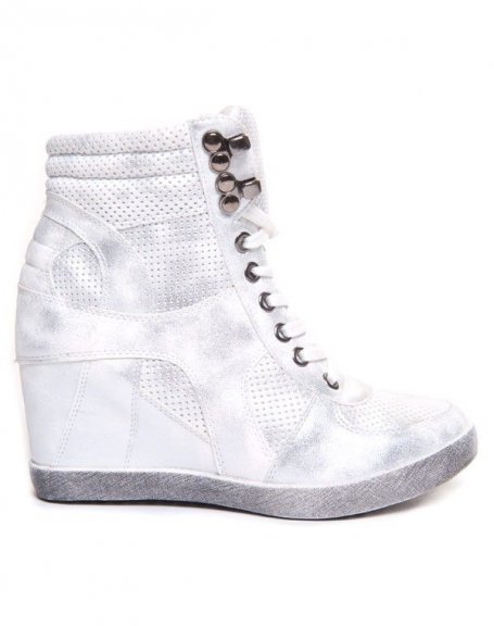 White wedge trainer with vintage sole from Ideal