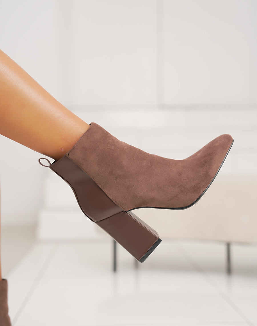 Bottines femme marron chic à talon haut épais et bout pointu en bi-matière