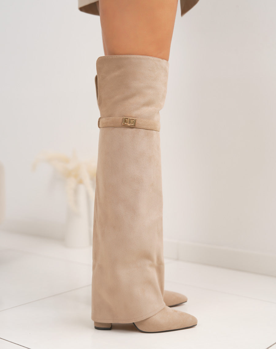 Cuissardes beige en suédine – Talon carré 11cm – Bout pointu