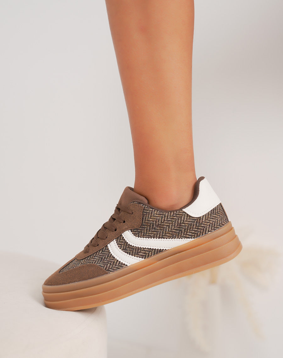 Basket femme marron tendance effet tweed chevron avec semelle plate