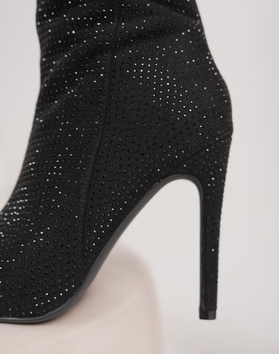 Bottines noires à strass et talon aiguille
