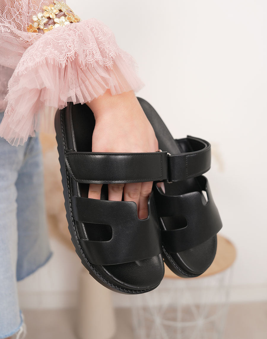 Mule femme noire tendance à bride H et scratch confortable
