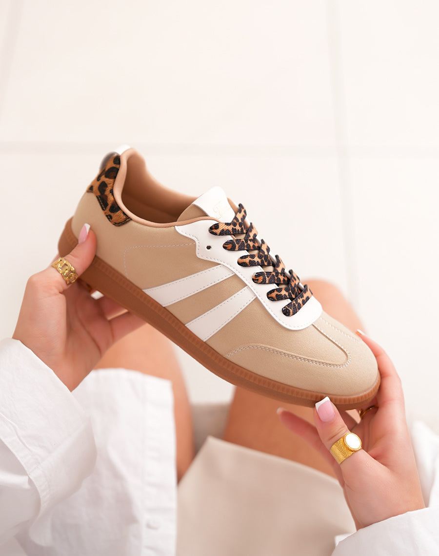 Women's sneakers FINDLAY Beige with leopard laces and trendy striped details