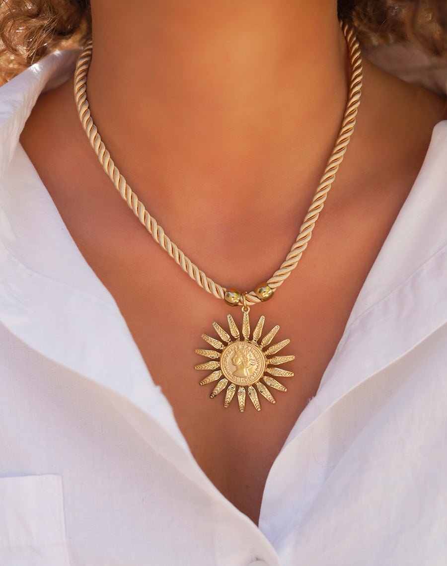 Collier Camden