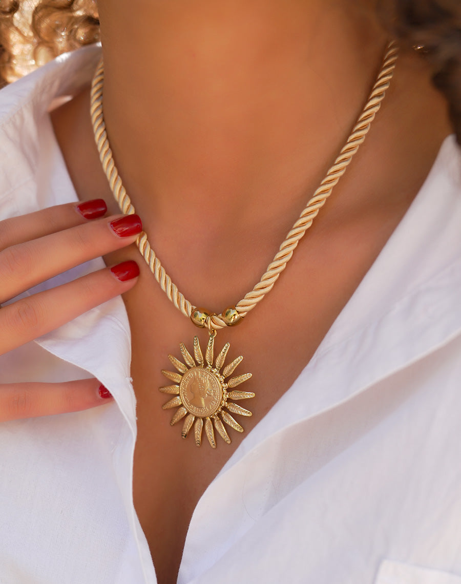 Collier Camden