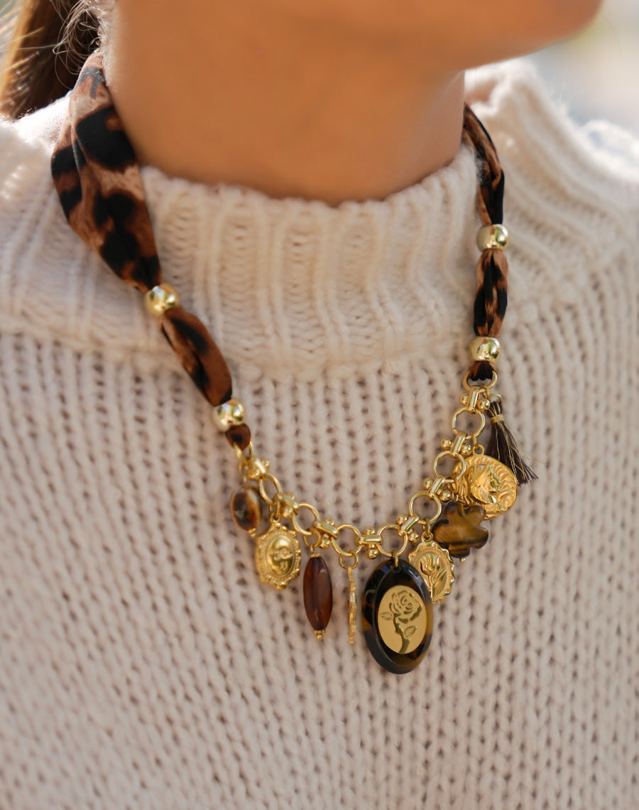 Collier Alafua