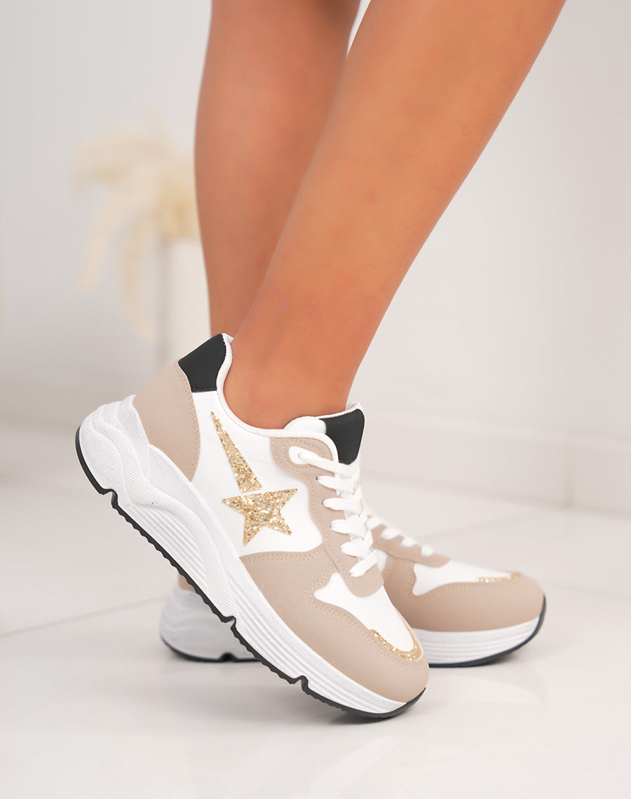 Basket femme blanche tendance avec étoile dorée pailletée et semelle effet vintage