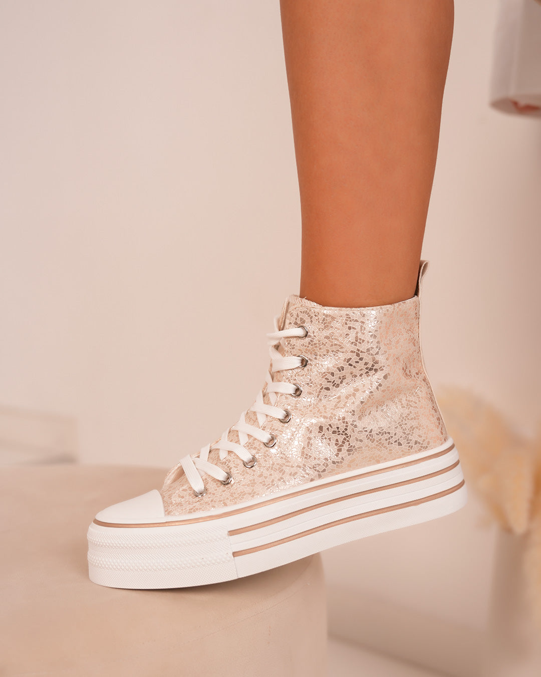 Basket montante champagne femme avec semelle épaisse et détails rose gold