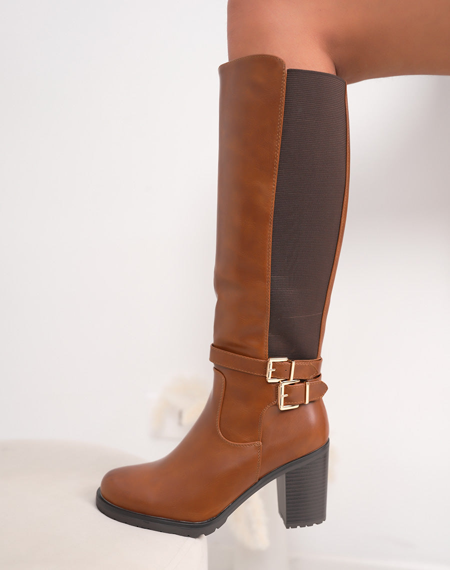Bottes femme camel à talons hauts avec double boucles dorées et semelle crantée