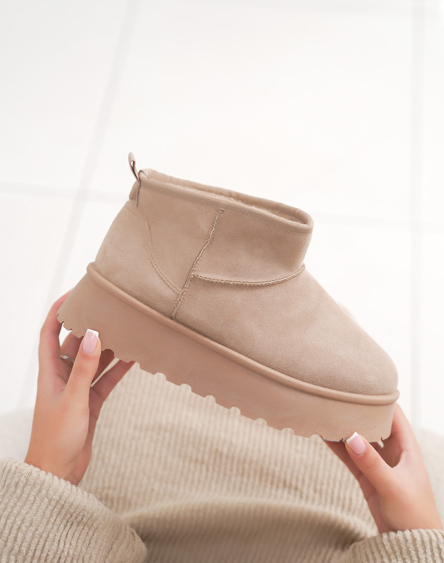 Bottines basses en suédine taupe à plateforme fourrées