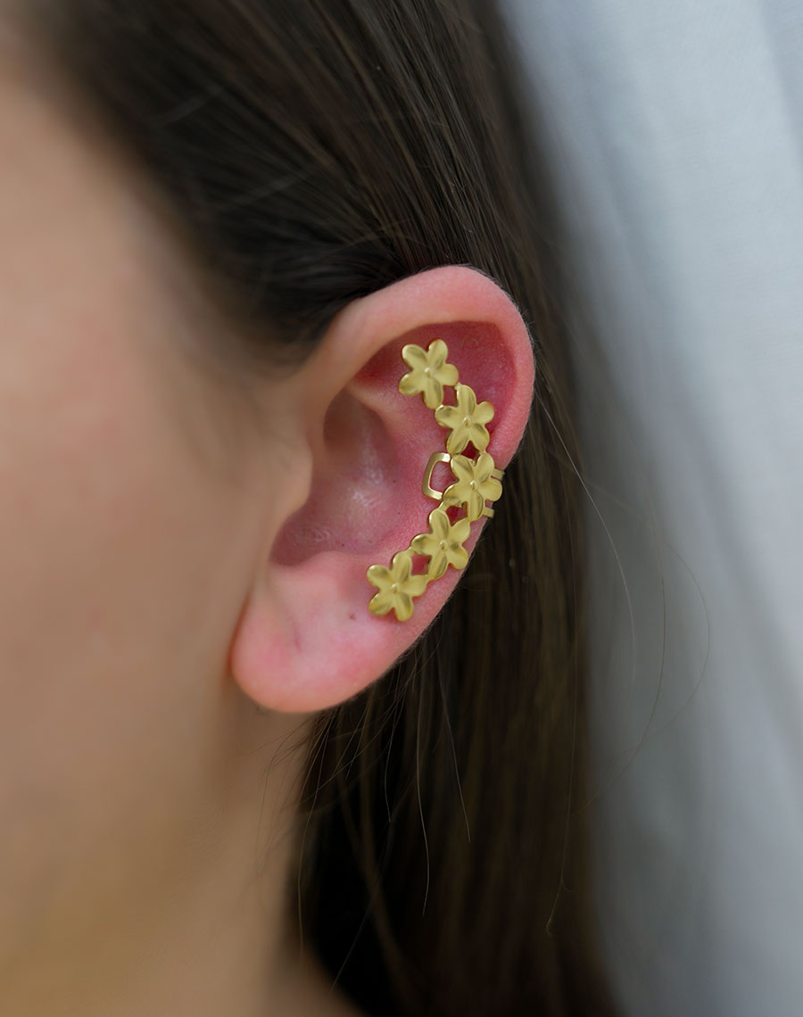 Faux piercing Louna