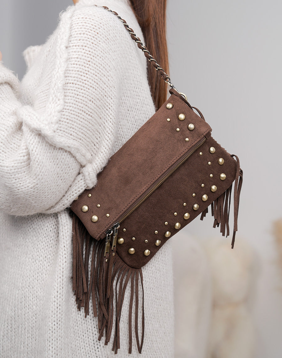 Sac pochette femme marron en suédine élégante avec franges et perles dorées