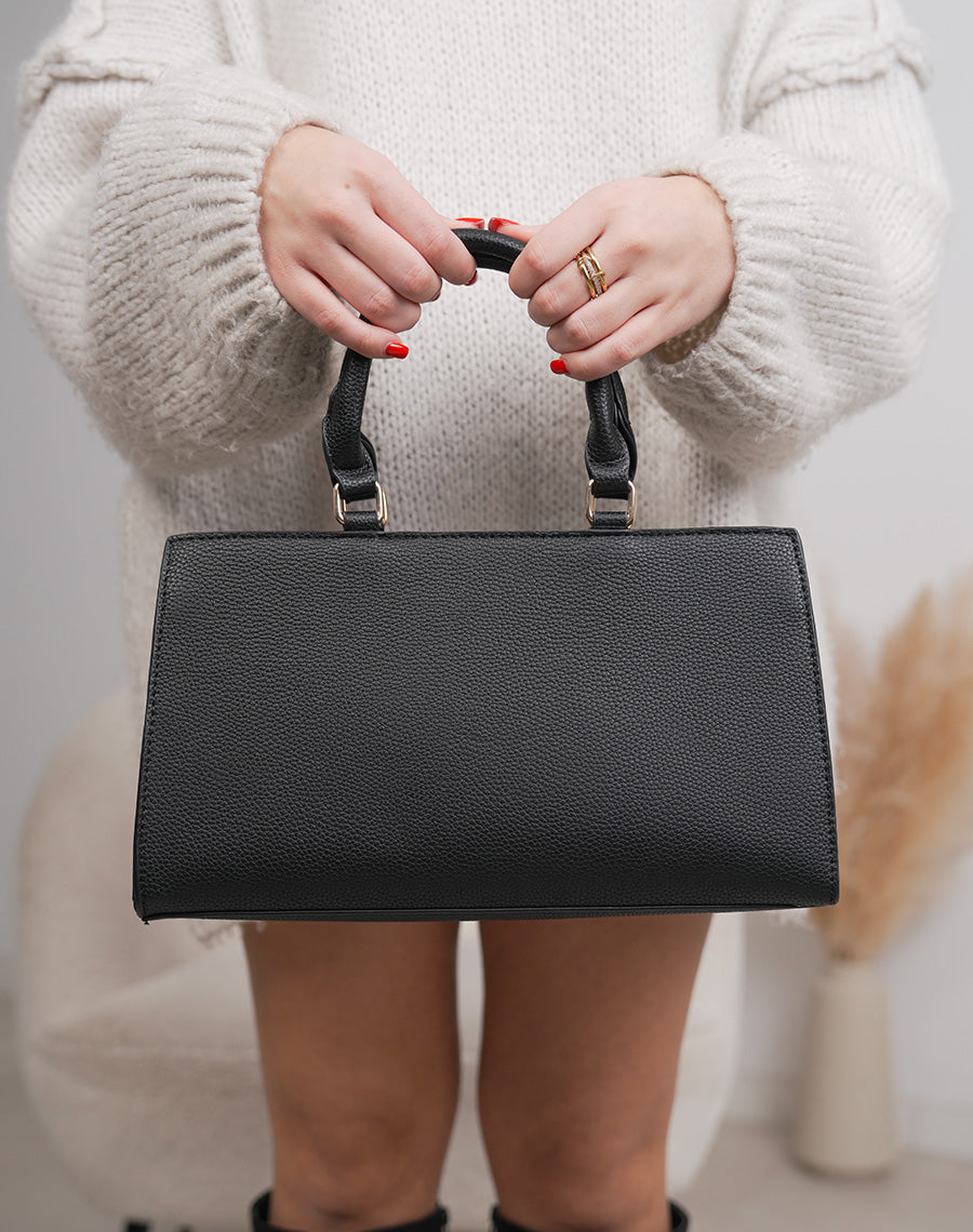 Sac noir en similicuir grainé à fermoir doré