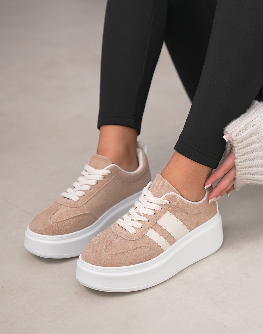 Basket femme beige foncé élégante avec rayures écru et plateforme blanche tendance