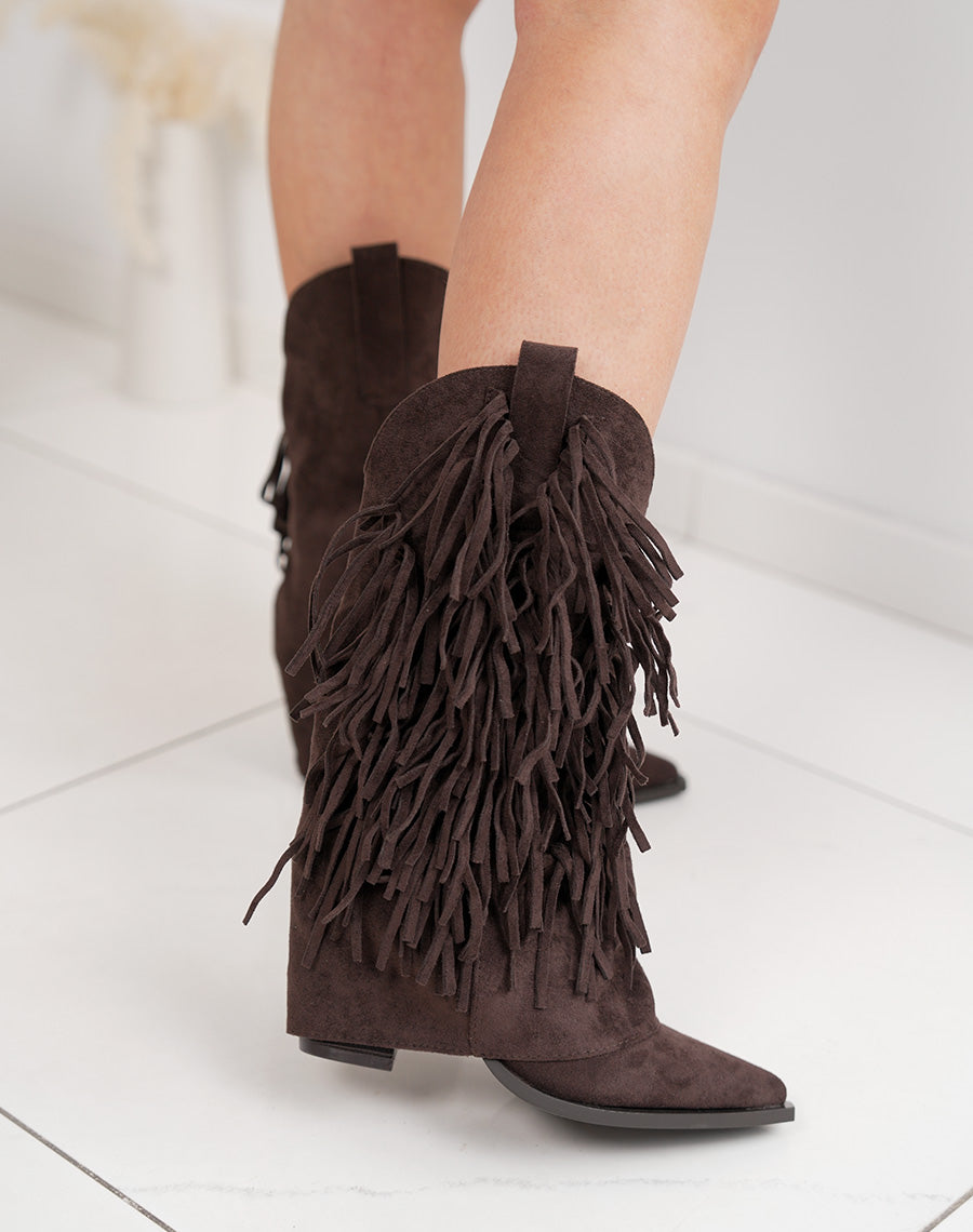 Santiags femme marron à franges en suédine avec talon haut et bout pointu tendance