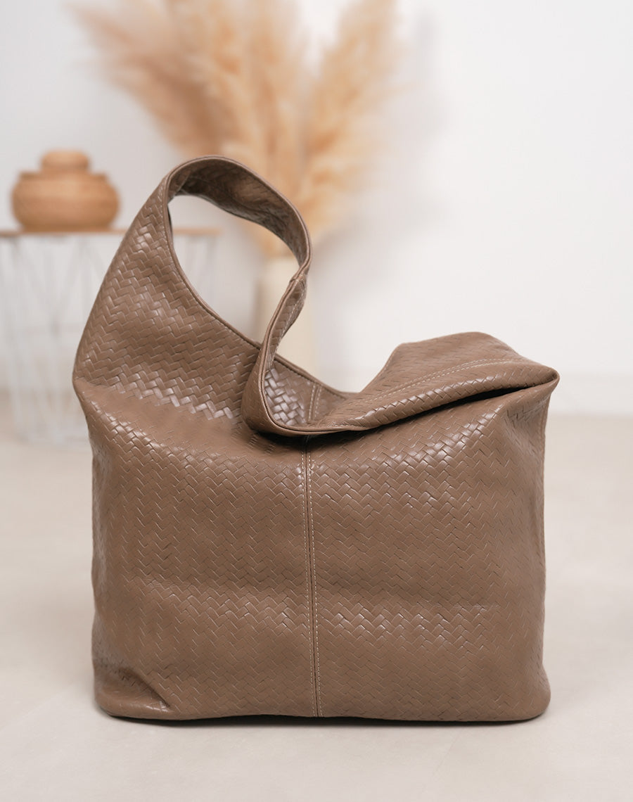 Grand sac besace femme taupe tressé brillant avec compartiment zippé spacieux