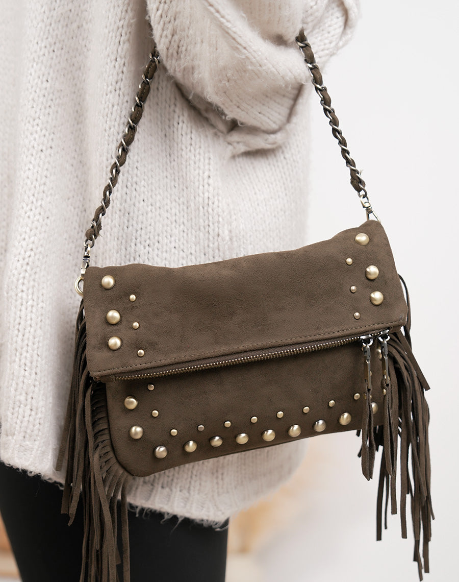 Sac pochette femme kaki en suédine à franges avec perles dorées effet vieilli