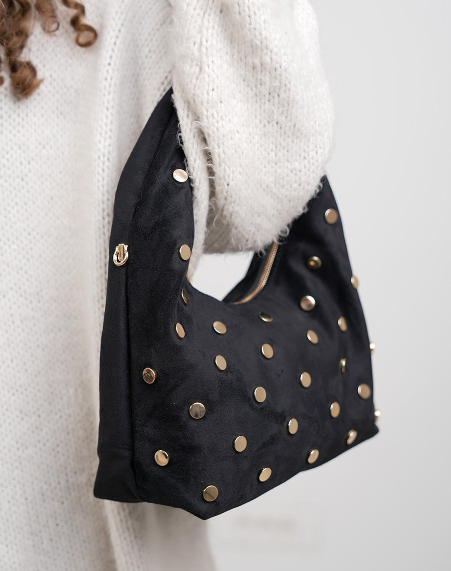 Sac besace femme noir en suédine avec clous dorés et fermeture zippée moderne