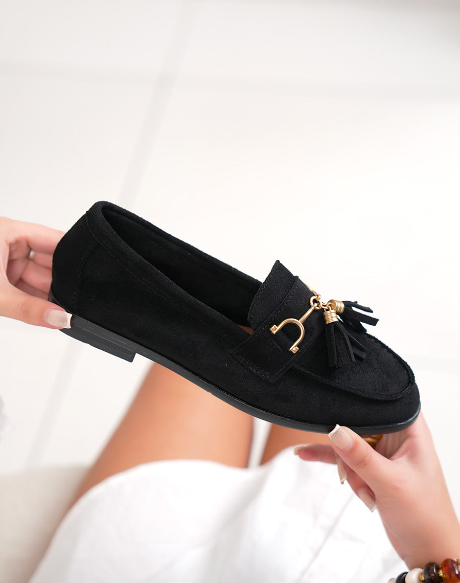 Mocassin femme noir en suédine élégant avec franges et détail doré chic