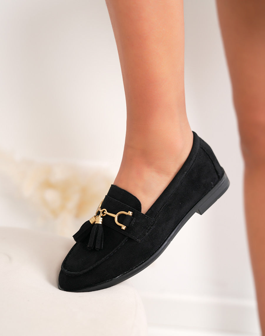 Mocassin femme noir en suédine élégant avec franges et détail doré chic