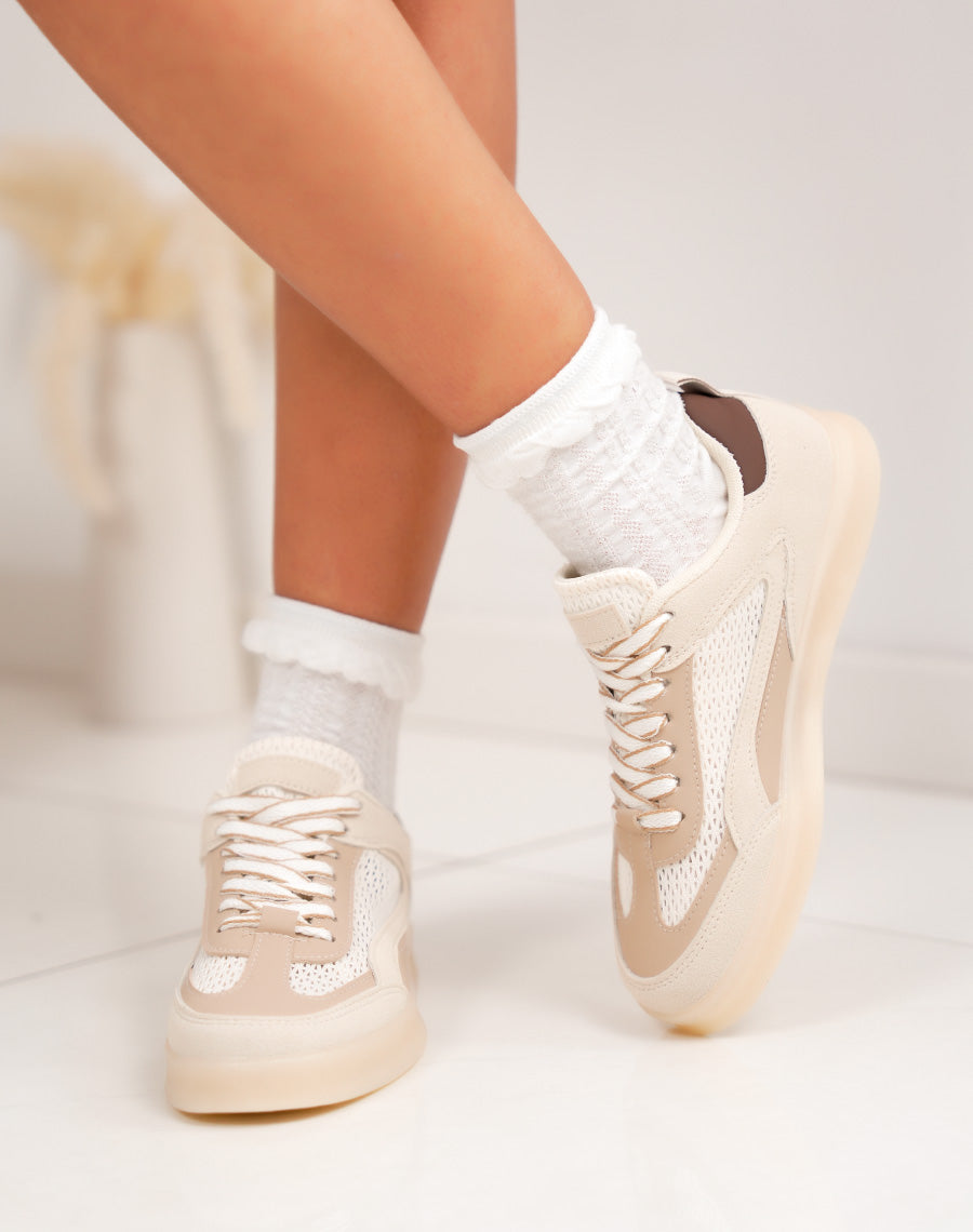 Basket femme beige élégante avec empiècements marron et suédine taupe