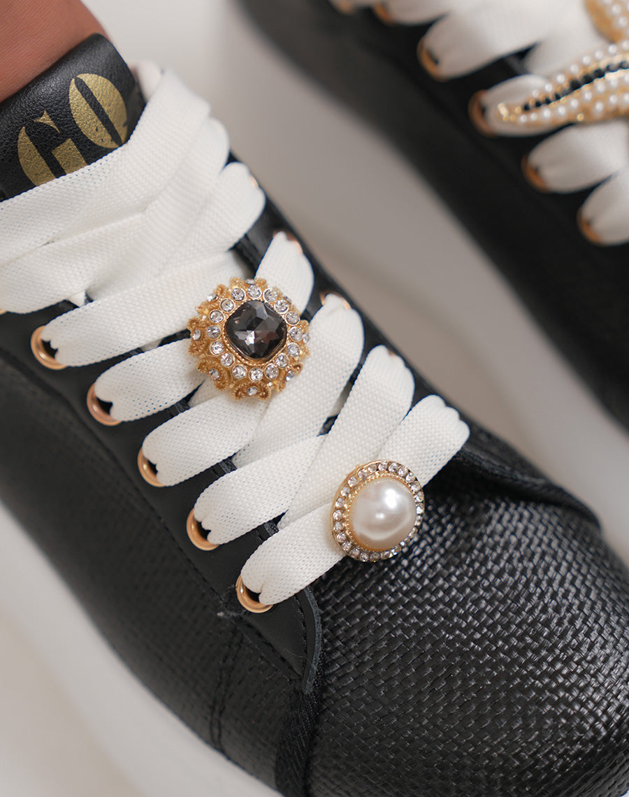 Basket femme noire élégante effet jute avec empiècement doré et bijoux fantaisie