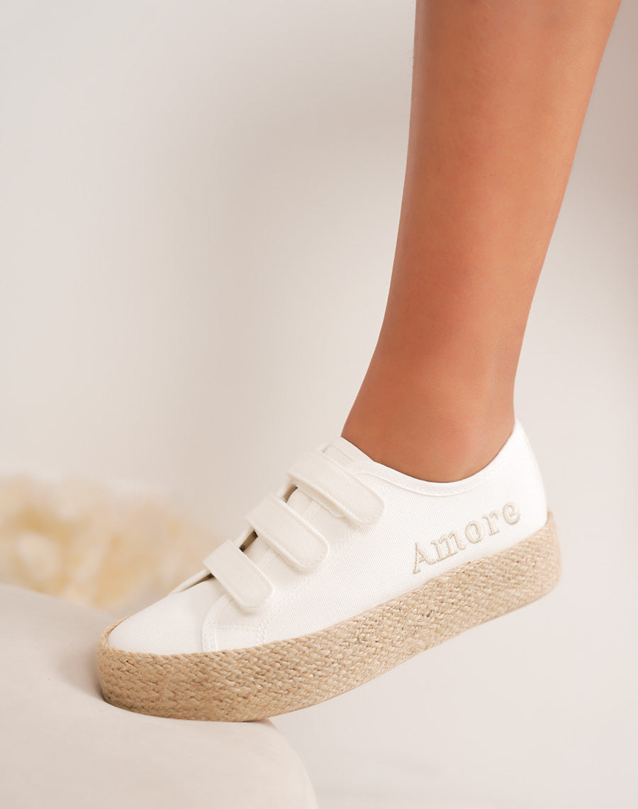 Basket femme blanche tendance avec scratch et semelle en osier stylée