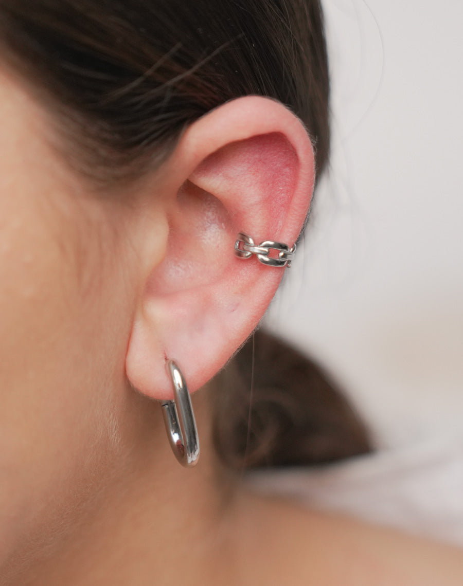 Faux piercing Brescia