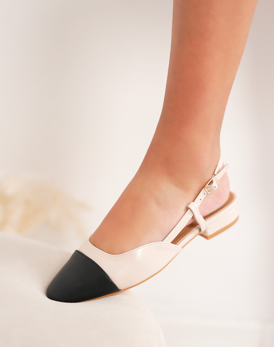 Sandales femme beige élégantes à bout noir contrastant
